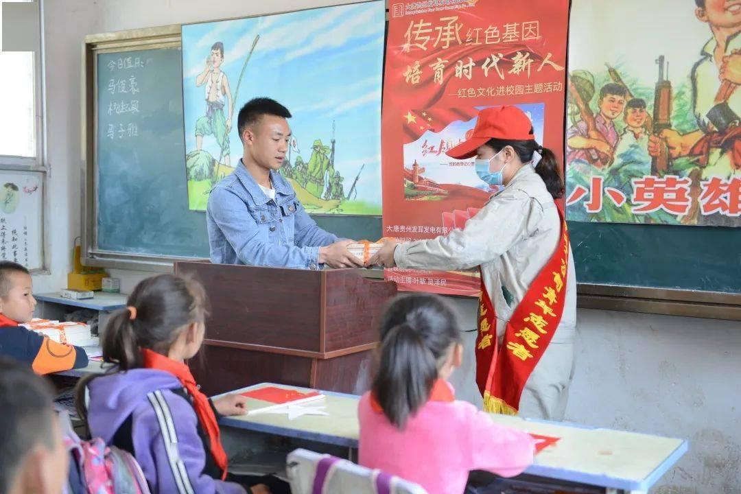 【历史达人进】 1.元朝是不是中国历代王朝，军事最厉害的，王朝，。 2.中国人口是不是在元朝是